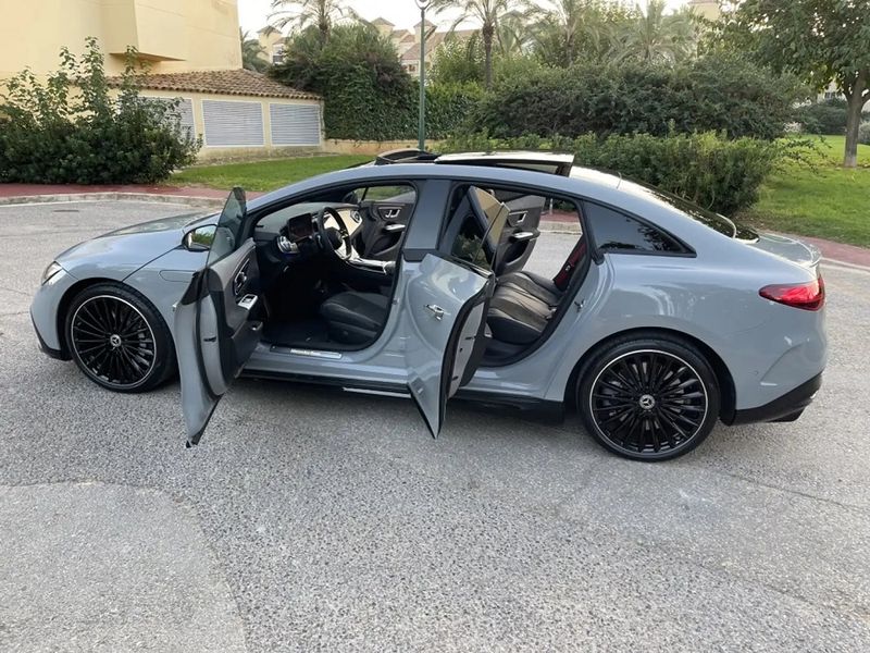 Mercedes-Benz E-Class • 2023 • 33,580 km 5