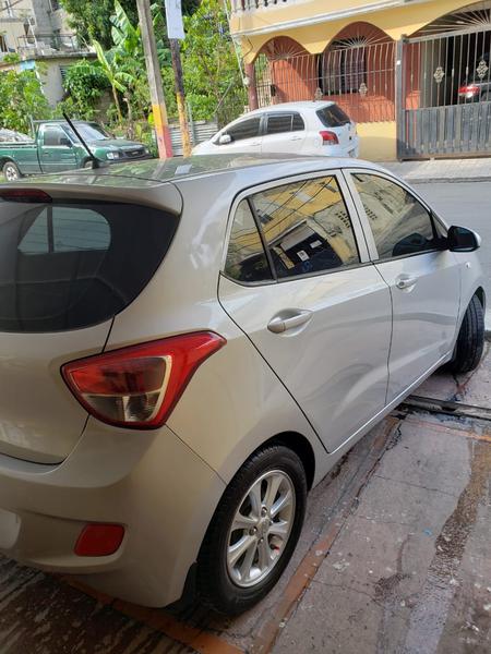 Hyundai i10 • 2016 • 0 km 20