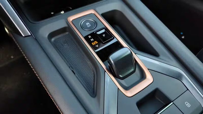 Seat Leon • 2025 • 7,400 km 7