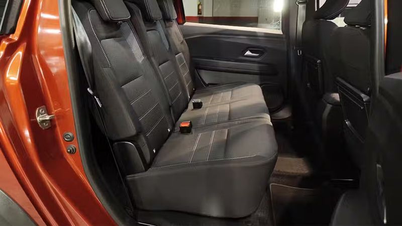 Dacia Lodgy • 2022 • 51,767 km 12