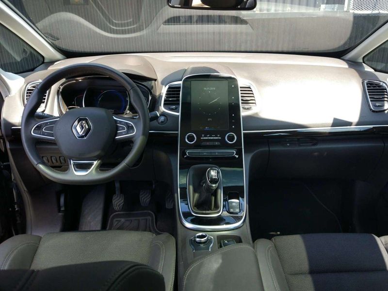 Renault Espace • 2015 • 109,000 km 6