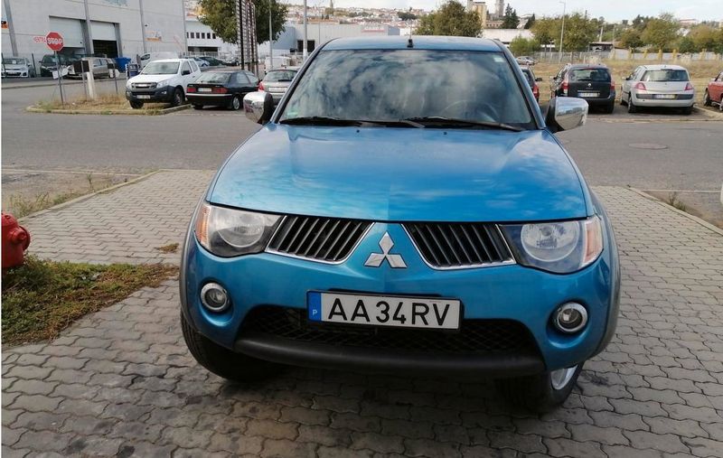 Mitsubishi L200 • 2010 • 159,999 km 1