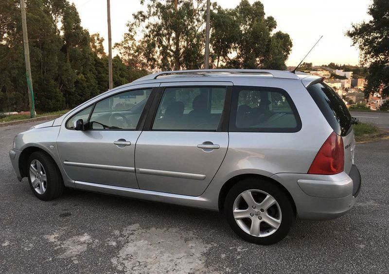 Peugeot 307 • 2002 • 235,000 km 8