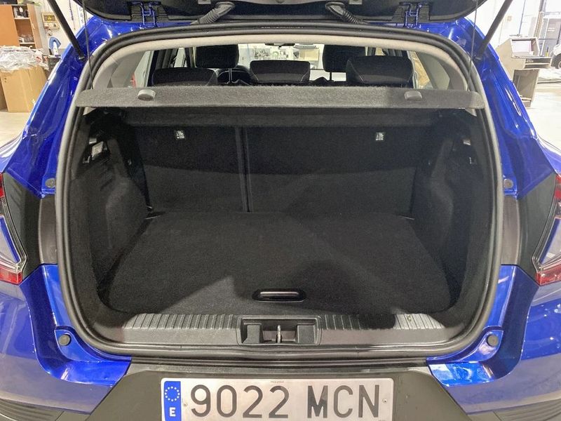 Renault Captur • 2022 • 27,500 km 6