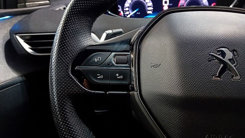 Peugeot 5008 • 2021 • 36,136 km 6