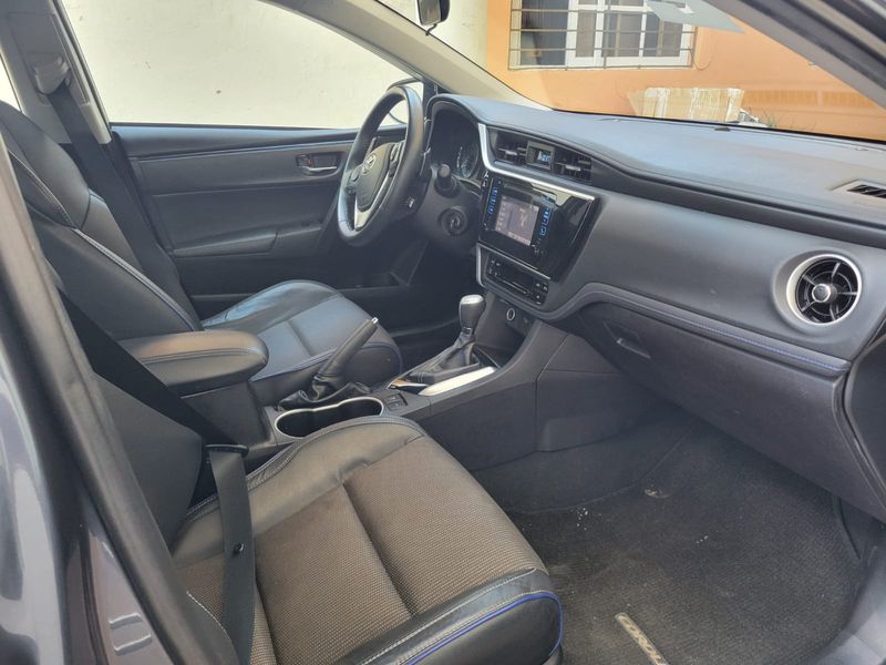 Toyota Corolla • 2018 • 125,000 mi 11