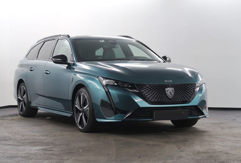 Peugeot 3008 • 2022 • 124,500 km 2