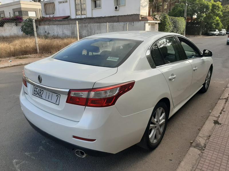 Renault Latitude • 2012 • 154,000 km 3