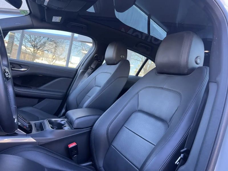 Jaguar I-PACE • 2019 • 65,000 km 5