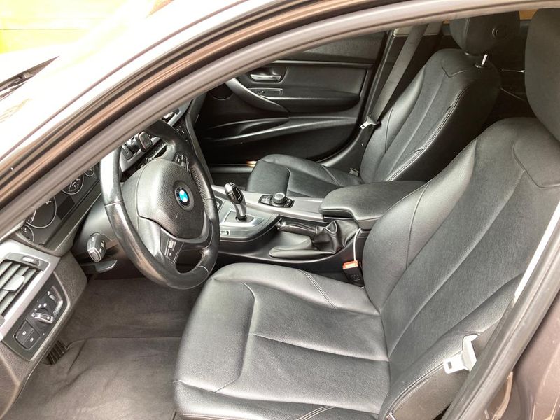 BMW 316i • 2015 • 59,000 km 10