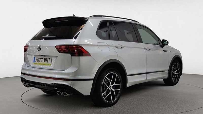 Volkswagen Tiguan • 2023 • 10,800 km 2