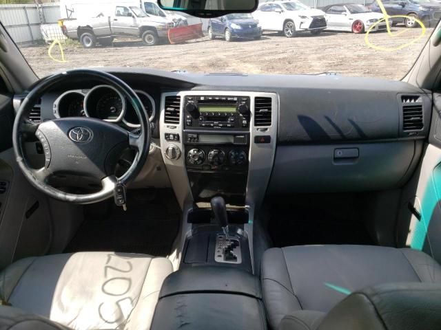 Toyota 4-Runner • 2003 • 2 km 6