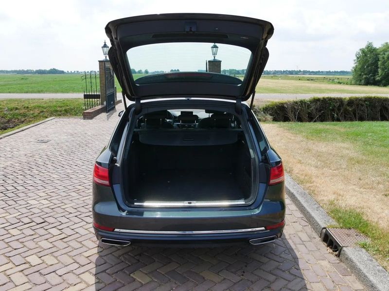 Audi A4 Avant • 2019 • 182,339 km 3