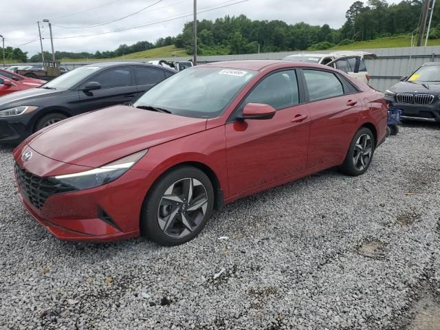 Hyundai Elantra • 2023 • 10,000 mi 3