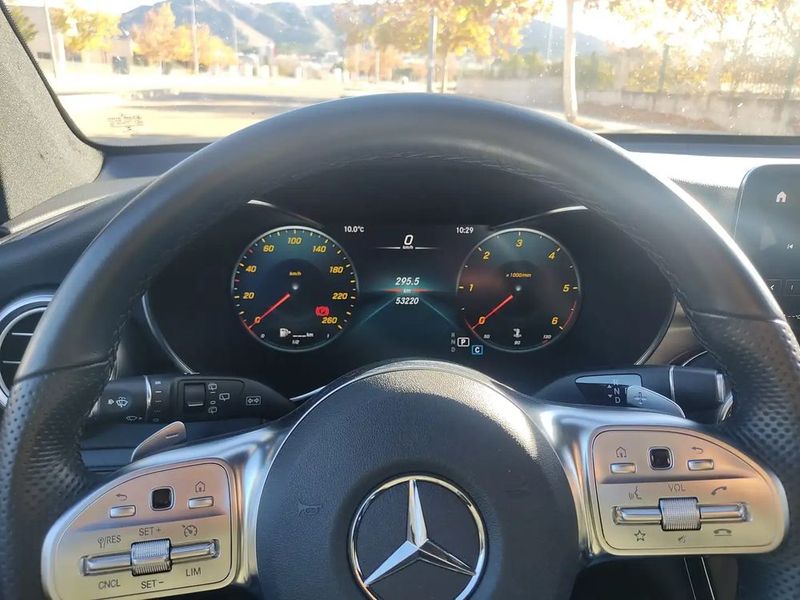 Mercedes-Benz GLC • 2021 • 94,000 km 7