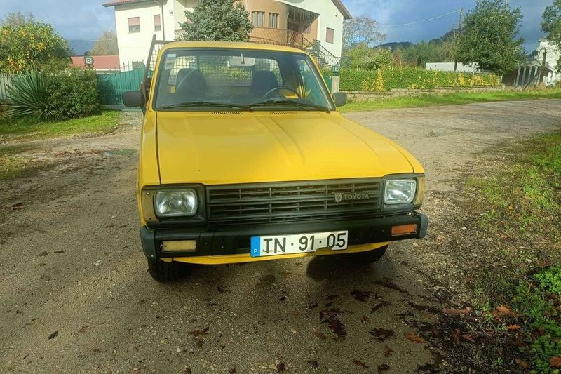 Toyota Hilux • 1998 • 451,000 km 2