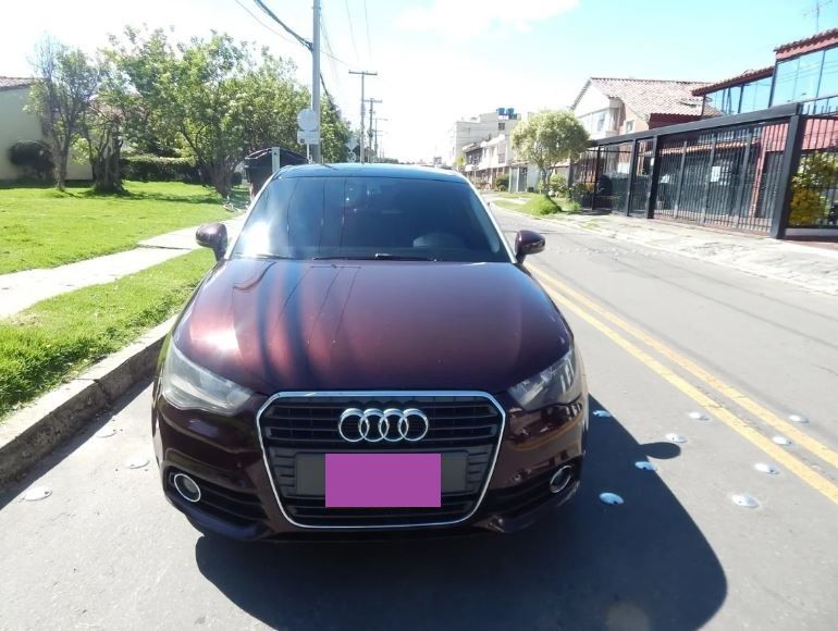 Audi A1 • 2012 • 120,000 km 2