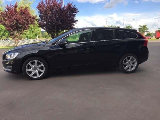 Volvo V60 • 2015 • 199,000 km 12