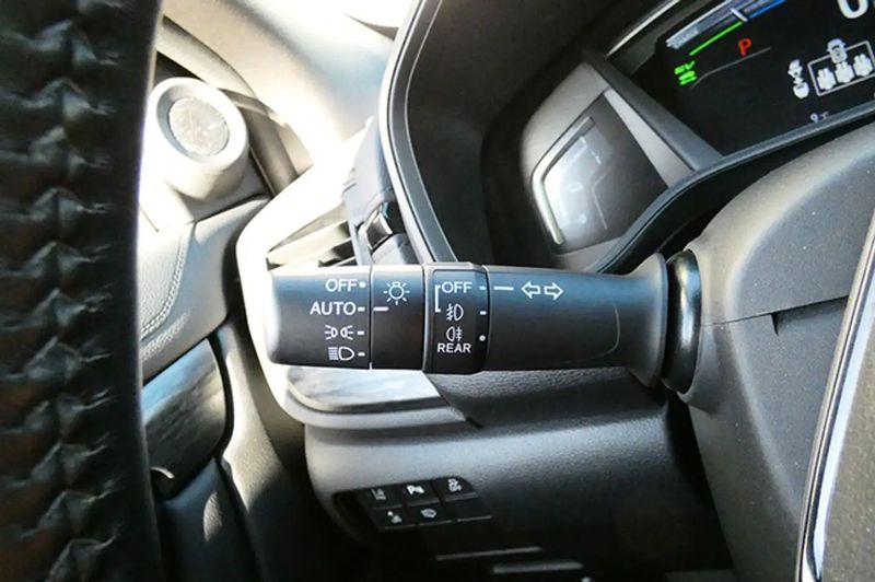 Honda CR-V • 2023 • 17,000 km 4