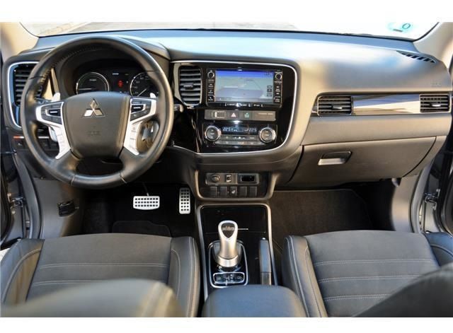 Mitsubishi Outlander • 2016 • 109,000 km 7