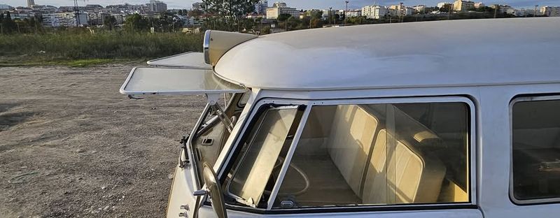 Volkswagen T5 Transporter Shuttle • 1969 • 120,000 km 3