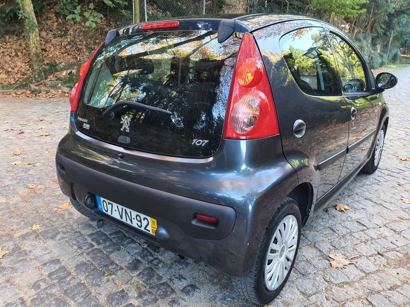 Peugeot 107 • 2011 • 85,515 km 2