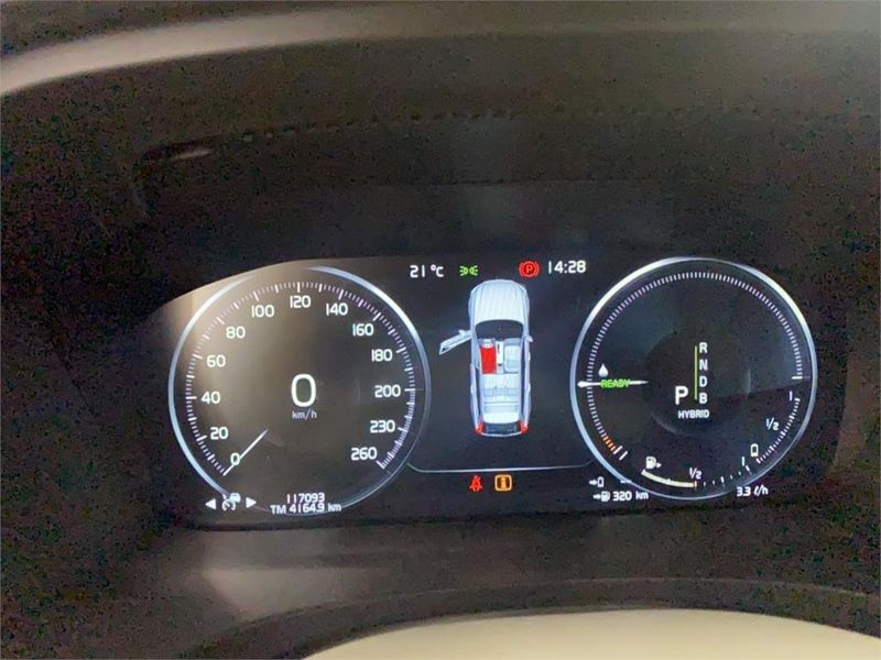 Volvo V90 • 2019 • 75,000 km 2