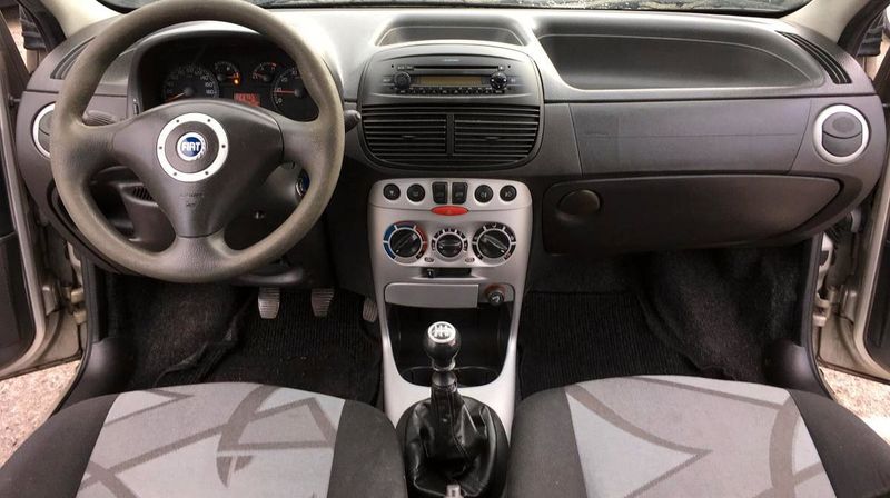 Fiat Punto • 2005 • 140,000 km 4