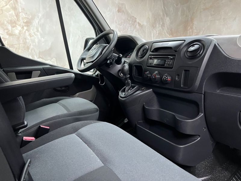 Nissan NV400 • 2016 • 78,000 km 7