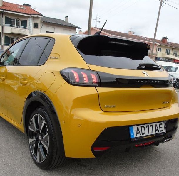 Peugeot 2008 • 2020 • 40,000 km 6