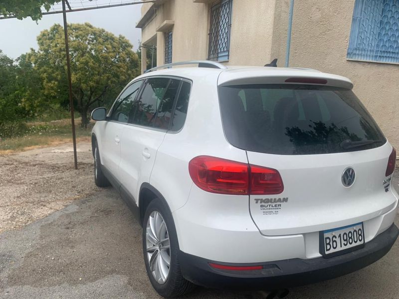 Volkswagen Tiguan • 2012 • 130,000 mi 1