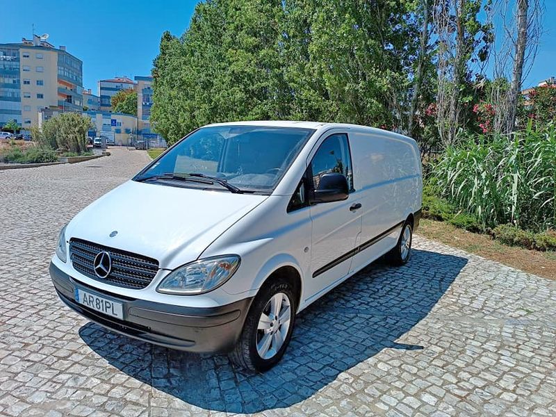 Mercedes-Benz 210 Van • 2009 • 247,000 km 4