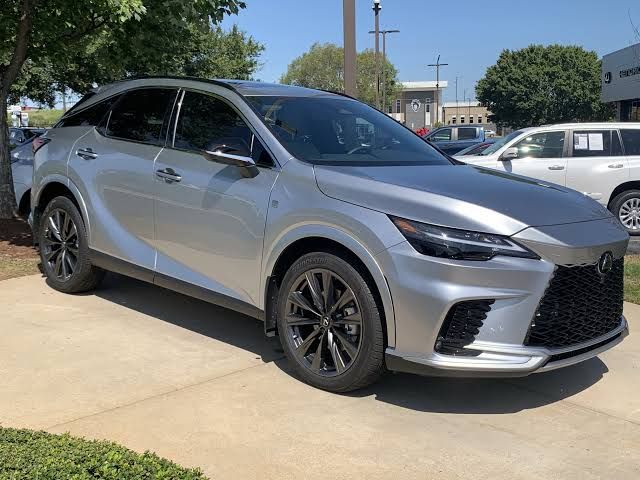 Lexus RX • 2025 • 13,245 km 1