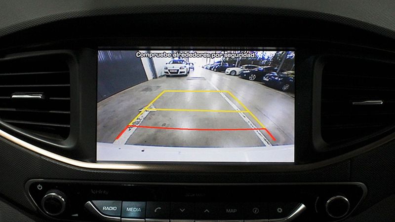 Hyundai Ioniq Electric • 2018 • 109,000 km 8