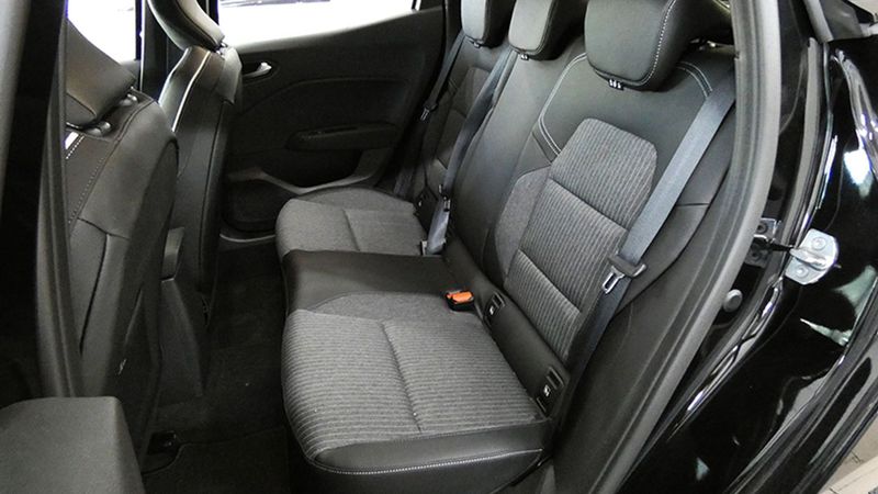 Mitsubishi Colt • 2024 • 1,765 km 12