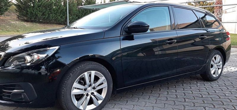 Peugeot 308 • 2018 • 59,999 km 5