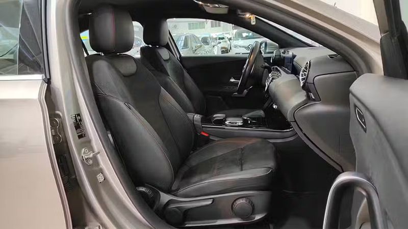 Mercedes-Benz 200 D • 2020 • 59,579 km 3