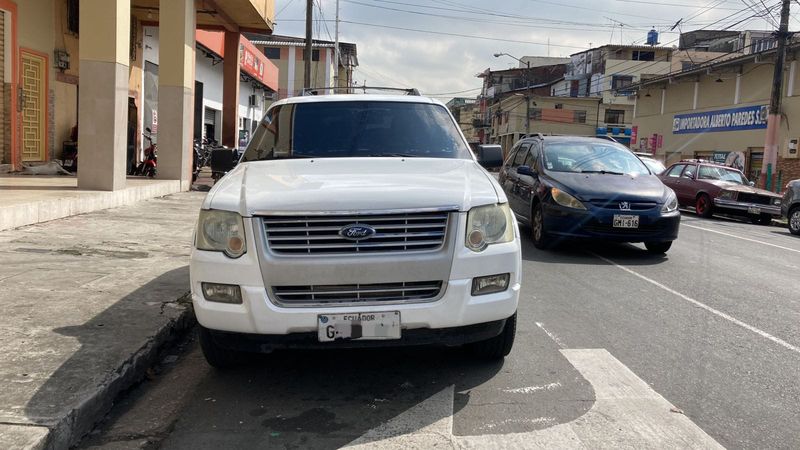 Ford Explorer • 2011 • 223,000 km 16