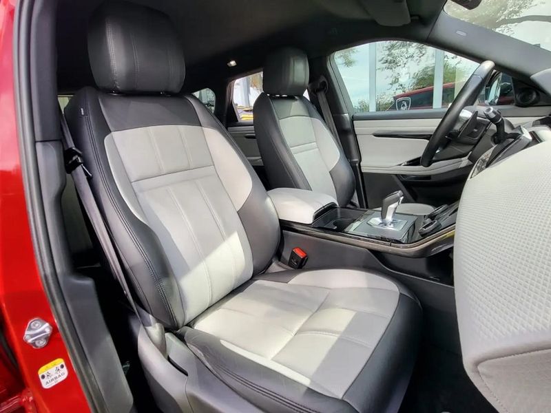 Land Rover Range Rover Evoque • 2019 • 101,000 km 10