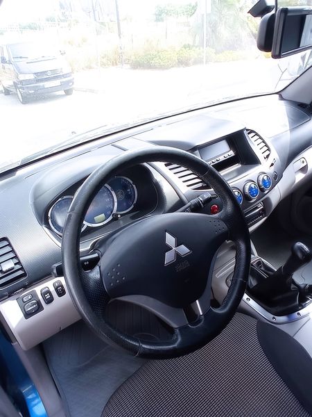 Mitsubishi L200 • 2007 • 160,000 km 3
