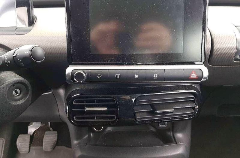 Citroën C4 • 2015 • 190,000 km 5