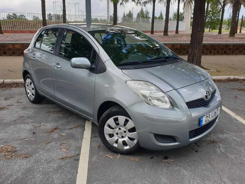 Toyota Yaris • 2010 • 70,120 km 1