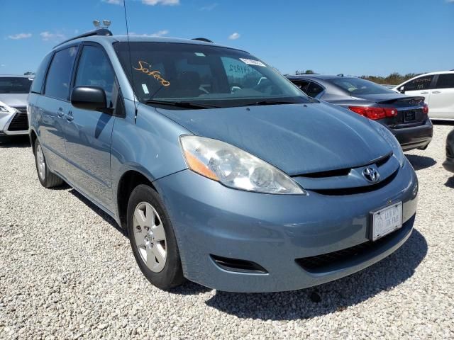 Toyota Sienna • 2008 • 33 km 1