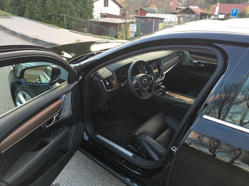 Volvo S90 • 2016 • 155,000 km 14