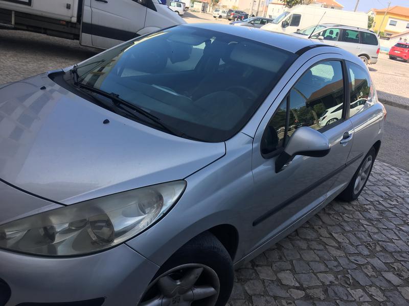Peugeot 207 • 2008 • 218,000 km 4