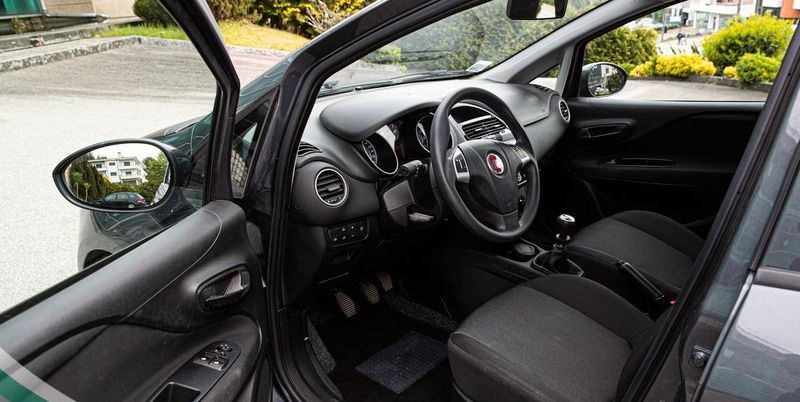 Fiat Punto • 2017 • 59,999 km 7