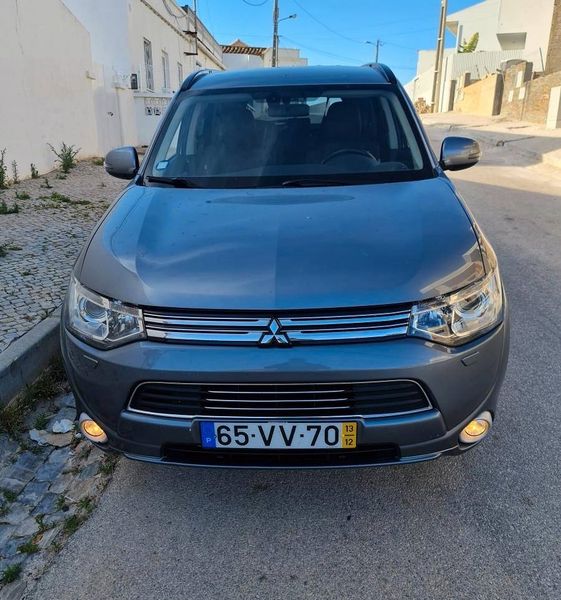 Mitsubishi Outlander • 2013 • 169,999 km 1