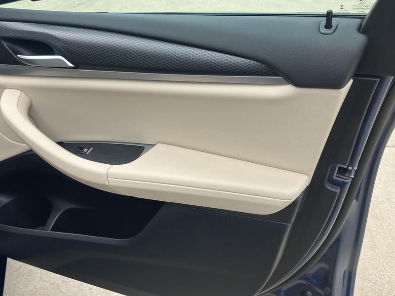 BMW X4 • 2023 • 61,611 km 28