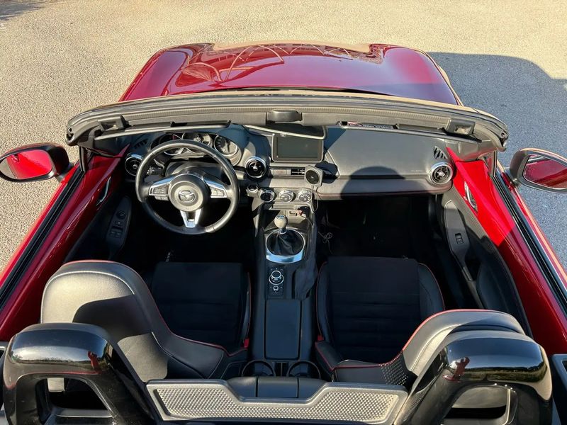 Mazda MX-5 • 2016 • 72,000 km 6