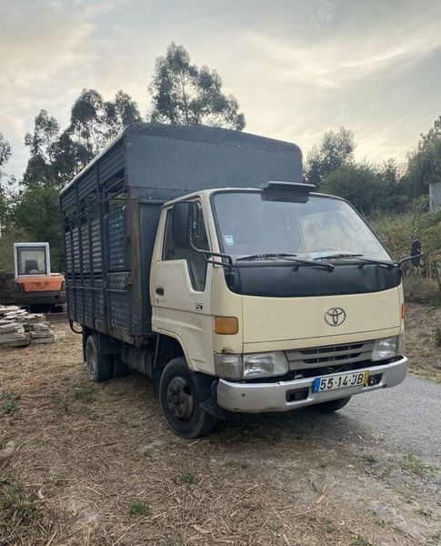 Toyota Dyna • 1800 • 182,627 km 1